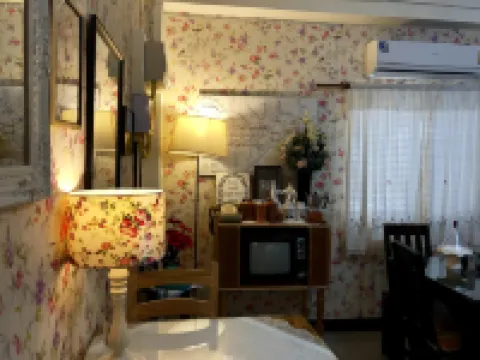 เดอะลอนดอนทีรูมแอนด์เกสเฮ้าส์