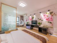 西安亚米公寓酒店 - 花之语浪漫大床房