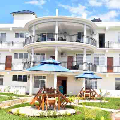 Sea Crest Hotel Hotel Exterior