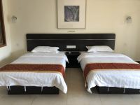 万宁国际画家酒店 - 标准双床房