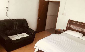 Longyan Yanjiang Hotel