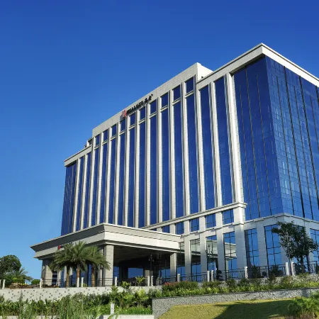 HUALUXE Hotels and Resorts YANGJIANG CITY CENTER