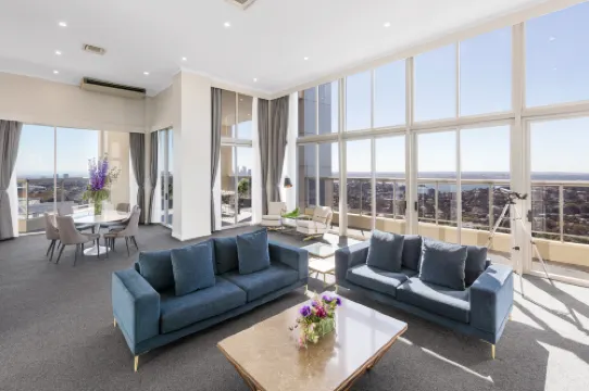 Meriton Suites Bondi Junction