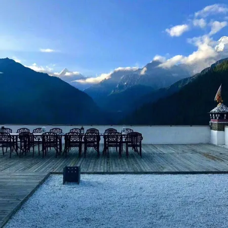 Hotel Blanche Yading
