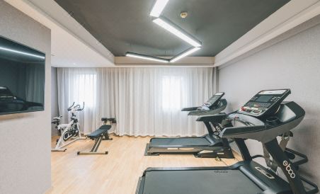 Atour Hotel (Changshu Changjiang Road) - Housity