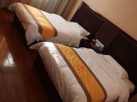 红原阿米玛沁大酒店 - 精致双床房
