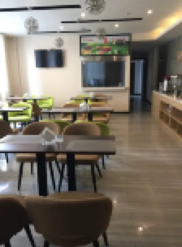 Mi Choice Hotel (Huanggang Normal College)