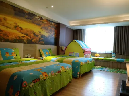 Hanzhong Hotel Отели рядом с достопримечательностью «Hanzhong Gymnasium»