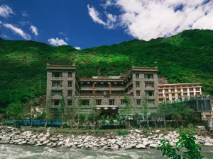 Gongdeling Manor