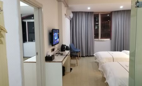 Deqing Yingzi Business Hotel - Housity