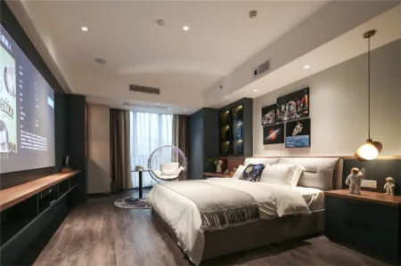 Chaoqu Designer Boutique Apartment(Guangzhou Panyu Wanda South Village Wanbo Metro Station) Отели рядом с достопримечательностью «Guangzhou Vocational College of Technology & Business»