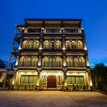 The Besavana Phuket Отели рядом с достопримечательностью «Освященный проспект Lime»