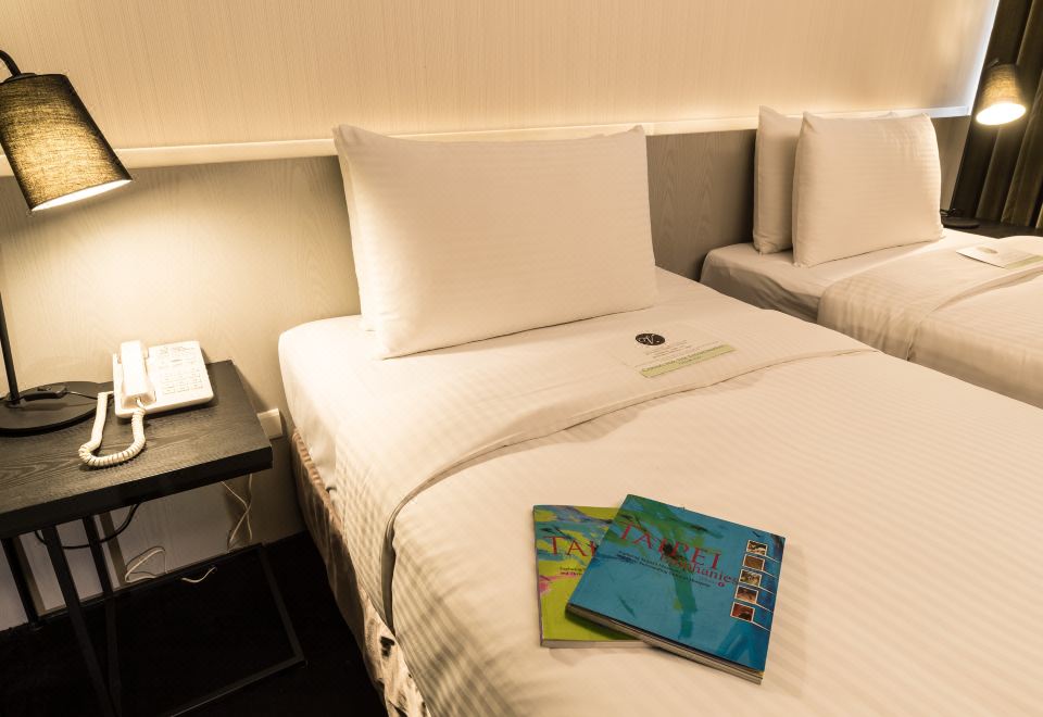 5. 방돔 이스트 인..