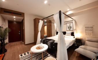 Lianyu Designer Hotel Apartment (Shenglonghui Jindian, International Expo Center)