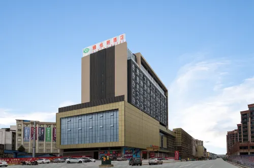 Vienna Hotel (Guangxi Hezhou Fuchuan Hotel)