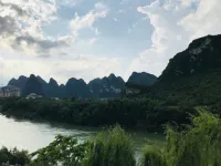 Hechi Qiqi Youth Hostel