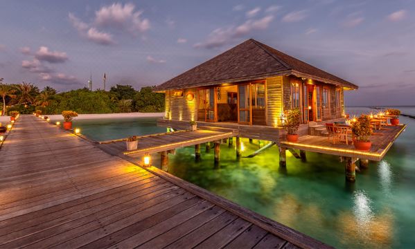 코만두 몰디브 아일랜드 리조트