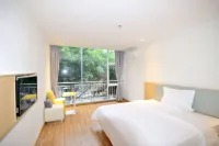 君臨悦酒店（市五醫院地鐵站店） 鄰近小魚兒水族（鳳溪大道北段）的酒店