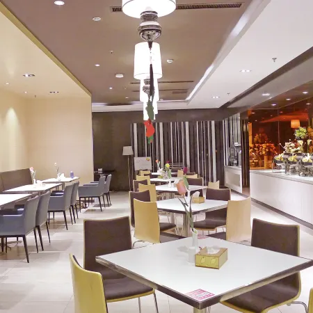 Jinjiang Inn Select (Yangzhong Middle Yangzi Road)