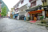 West Street Friendship Hotel (Yangshuo Yitian West Street) Các khách sạn ở Yang Dike Wharf