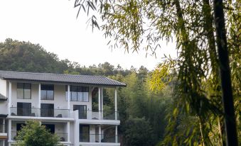 Renli Xinbo Mogan Hot Spring Resort
