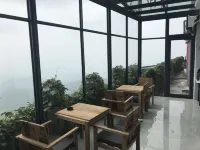 Moutain Top Sunrise Boutique Hotel - Morgenmad