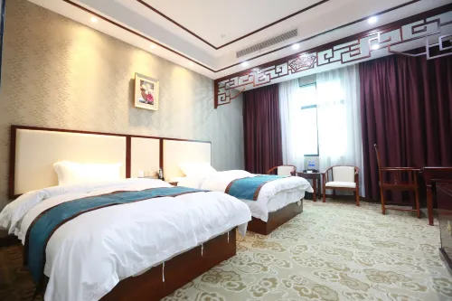 Centennial Hotel in South Jeolla Province Отели в г. Цюаньнань