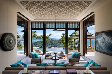 Anantara Layan Phuket Resort Отели рядом с достопримечательностью «Seastone Private Pool Villas»