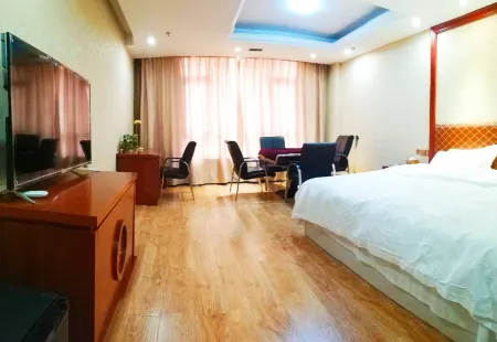 Fengcheng Huangjia Inn Отели рядом с достопримечательностью «Phoenix Mountain of China»