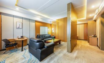 Binyue Hotel (Zaozhuang High Speed Railway Station)