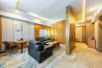 Binyue Hotel (Zaozhuang High Speed Railway Station)