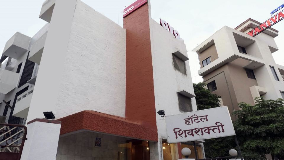OYO Flagship 30164 Hotel Shivshakti