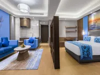Twin Moon Bay Xianghai Hot Spring Holiday Hotel Hotels near Turtle National Reserve Areas