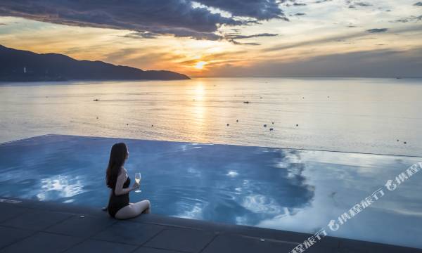 Chicland Danang Beach Hotel