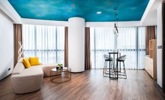 Nantong Blue Jingwei Intelligent Hotel (Dieshiqiao Home Textile City Branch)