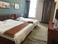 Homeinn Pebble Hotel (Tourism Service Center of West Changbai Mountain) - مسبح