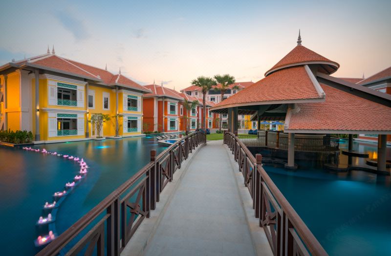 The Royal Family Suite by Memoire Palace Resort & Spa