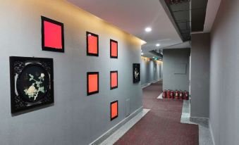 Wuchang Yijia Business Hotel