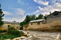 Yanweiyuan Hotel (Taishan Huanshan Road Branch) Отели в г. Тайань