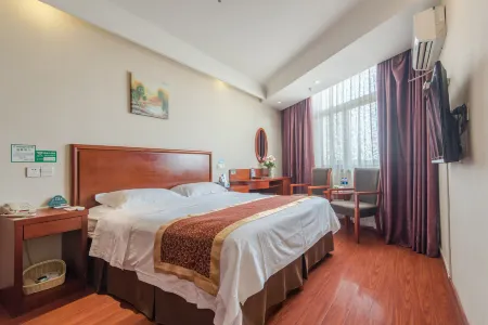 Qijiang Huating Express Hotel