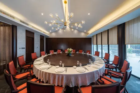 Chunluzhisi Resort Hotel Отели рядом с достопримечательностью «Chengxu Temple»