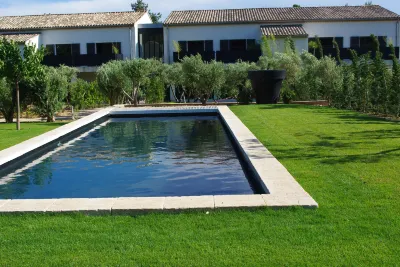Bdesign & Spa Hotels in Les Baux-de-Provence
