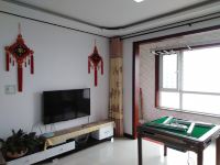 滦县凤艳家庭公寓 - 家庭三室一厅套房(无窗)