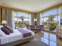 JAZ Mirabel Resort Hotels near La Strada Mall