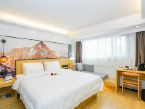 Tourist Shinning Hotel Hotels in Xixiang
