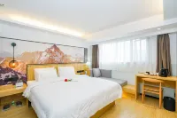 Tourist Shinning Hotel