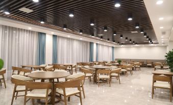 Ruida Spring Boutique Hotel (Tianjin West Railway Station Yibin Road Subway Station)