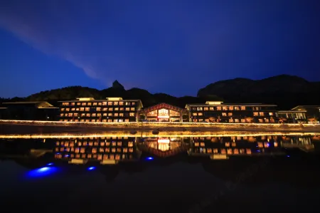 Dongtaihang Chenxi Hotel Отели рядом с достопримечательностью «Jingniang Lake»