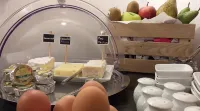 Hôtel le Chantilly - servizio colazione