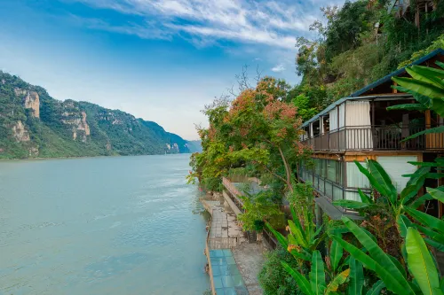 Yuejiang Cliff Hotel